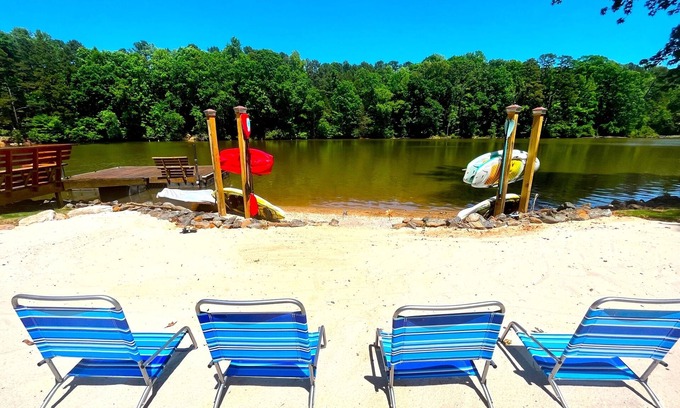 Belmont House | Waterfront with Beach, Easy Water Access, Kayaks, Paddleboards, Boat Rentals!