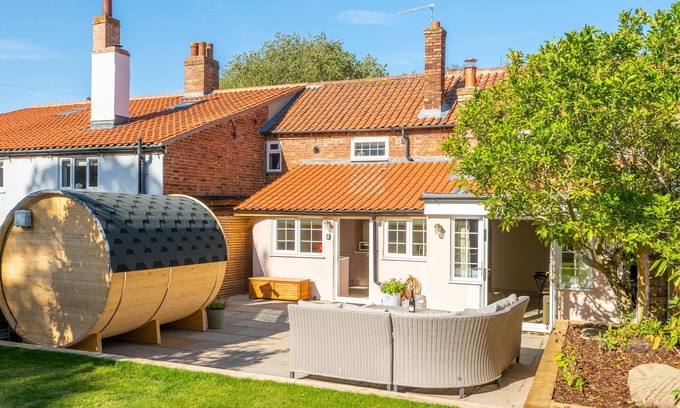 Docking Cottage | Waterhen Cottage, Docking, Norfolk
