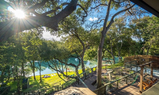 Seguin House | Waterhouse- 4 Bed, 3 bath, SUP, Kayak, Ping pong, Decks galore