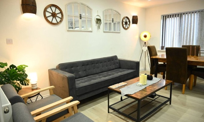 Birstall House | Watermead Retreat Bungalow in Birstall