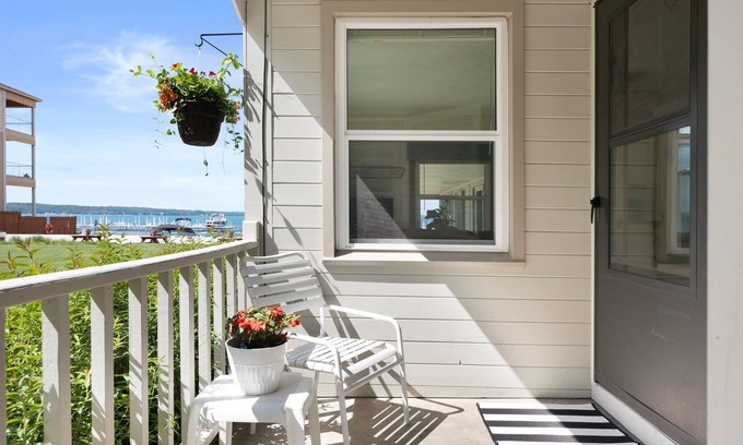 Traverse City Condo | Waters Edge Condo 9 - Renovated Bathroom in 2025!