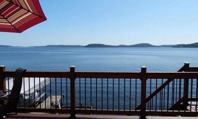 Merrimac House | Waters Edge Cottage S