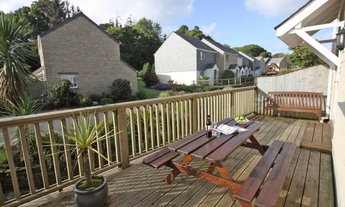 Falmouth Cottage | WATERS EDGE, family friendly, with a garden in Falmouth