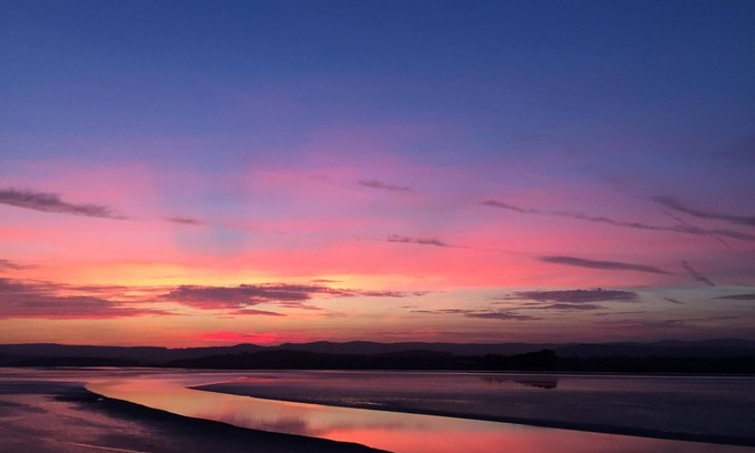 Milnthorpe House | Watersedge Retreat Lake District views Pet friendly