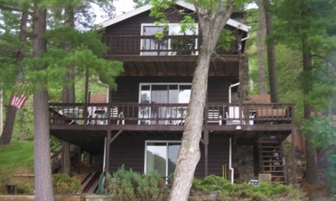 Town of Putnam House | Watersedge Retreat Of Northern Lake George