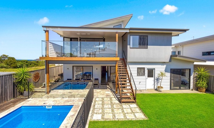 Lake Cathie House | Waterside Escape - family home with pool