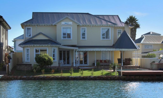 Marina Martinique House | Waterside Living MM1304