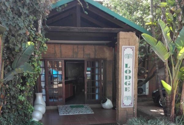 Piet Retief Cabin | Waterside Lodge CC