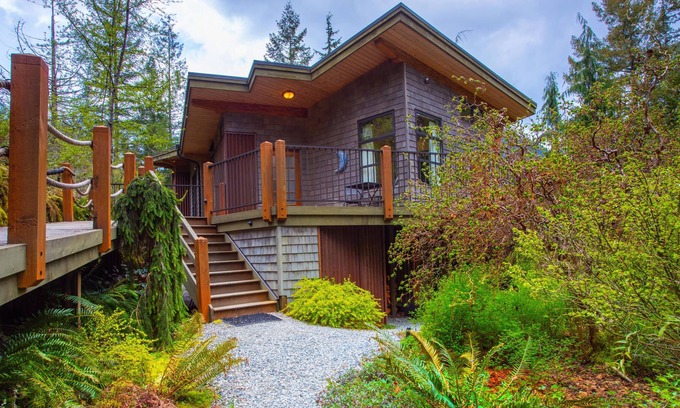 Madeira Park House | Waterview architectural gem! The Perch offers relaxed, romantic seclusion!