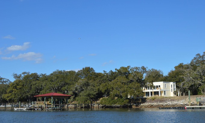 West Ashley Bed & Breakfast | Waterway BnB Charleston Romantic Getaway Water View
