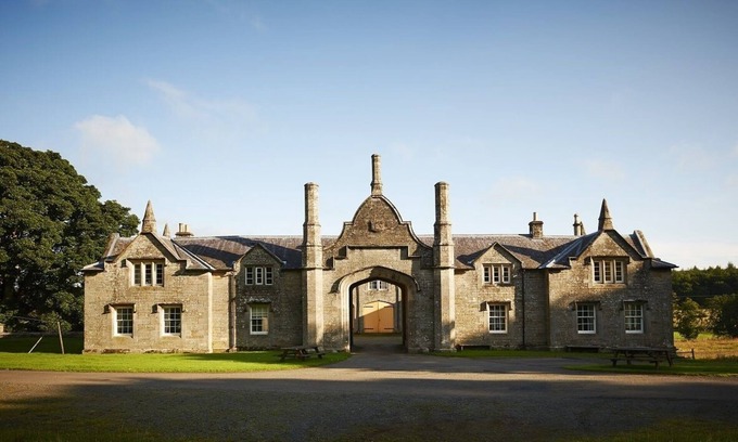 Maybole Cottage | Wauchope Cottage - Spacious 4 Bedroom Cottage on the Beautiful Blairquhan Estate