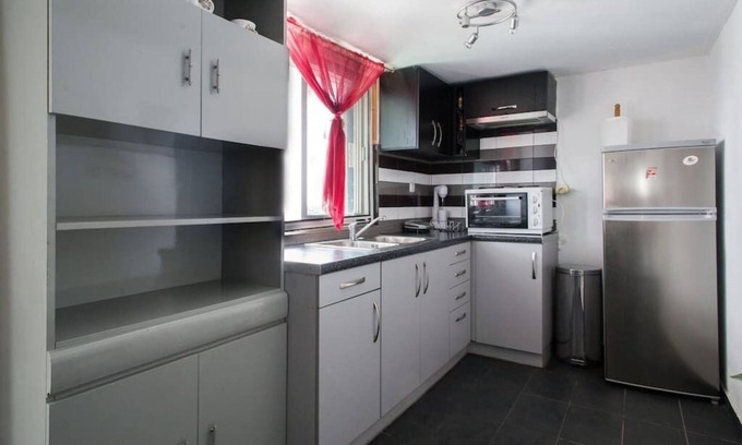 Salamis House | Wavedance Accommodation (Aris)
