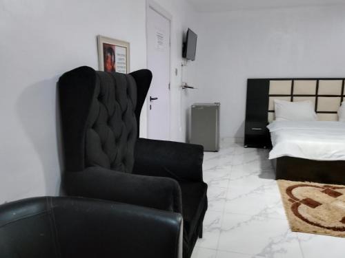 Ishara Hotel | WAVELENGTH HOTEL AND SUITEs