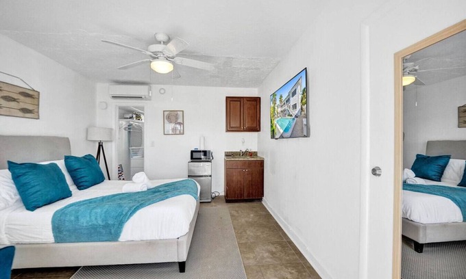 North Beach Apartment | Waves on Desoto beautiful studio # 7