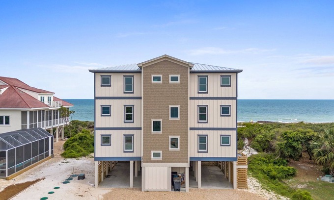 East End House | Wavesong: Brand New Build, Beachfront, Private Pool, Pet Friendly, East End
