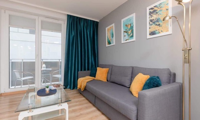 Powazki Apartment | Wawrzyszewska 9 | 1 Bedroom | Parking | Balcony