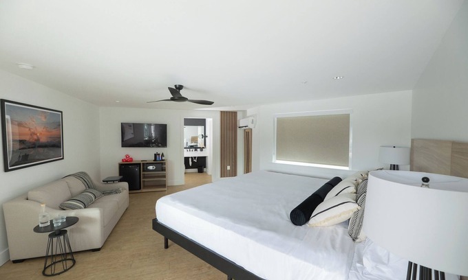 Rehoboth Beach Hotel | Wayfinder Suite | The Waypoint | Spacious Layout for Longer Rehoboth Stays