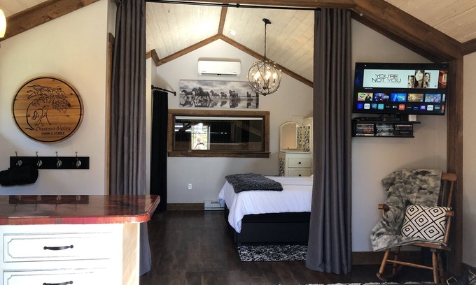 Waynesville House | Waynesville Horse Farm Converted Hay Loft - Horses Below!