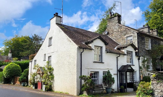 Ambleside House | Wayside Cottage Clappersgate Ambleside