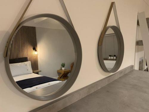 Chorlton-by-Backford House | Wayside farmhouse stay