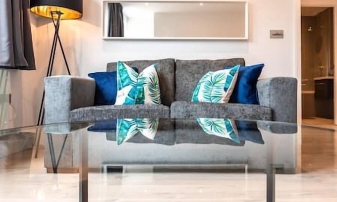 Staines Apartment | We are delighted to present these stunning apartments.