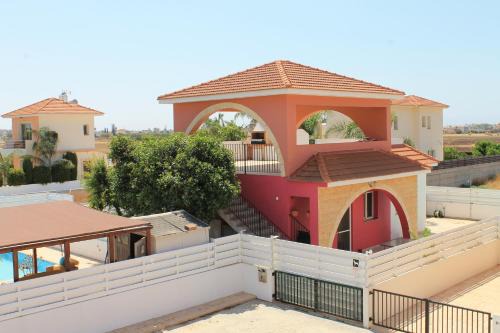 Liopetri Villa | Wealthystays 3BR Terrace BBQ Villa with pool