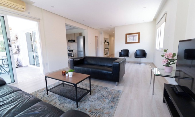 Lykabittos Apartment | WealthyStays: Olympias 2BR Flat Nicosia Centre