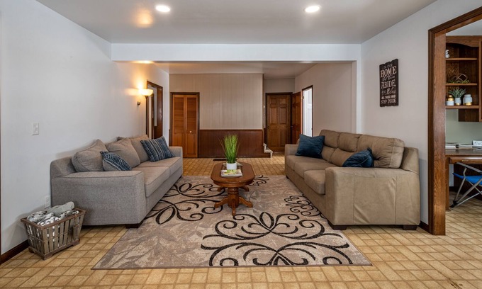 Millersburg House | Weaver Ridge Manor | 3 Bed, 2 Bath