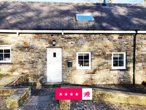 Roch House | Weavers Cottage