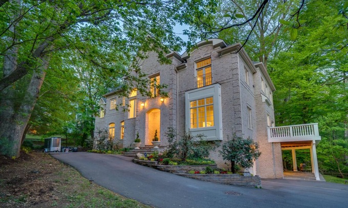 McLean House | Wedding Venue - Maison D'artagnan on Pimmit Run - Great for Extended Stays