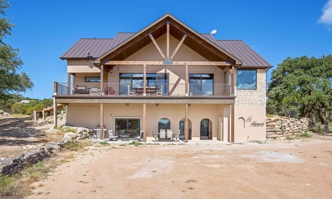 Dripping Springs House | Wedding Venue Accommodations/Hill Country Getaway