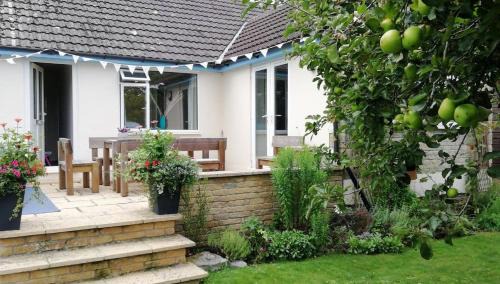Mere Apartment | Wedgewood Annexe - All the comforts of home