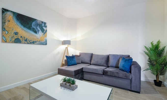 Wednesbury Apartment | Wednesbury, 1 Bedroom Apartment 104 with Parking