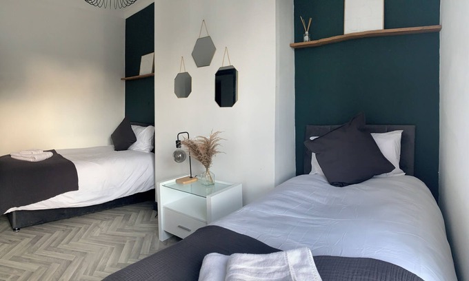Wednesbury House | Wednesbury Retreat for Groups & Families