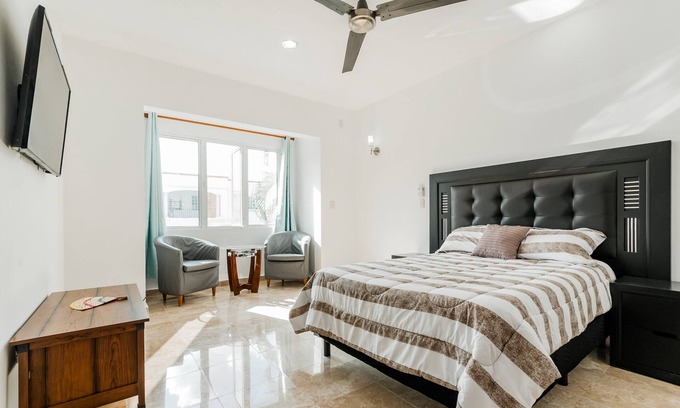 Downtown Cancun House | Weekend House + Best location