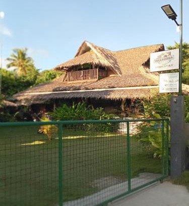 San Isidro House | Weeroona Huts Homestay Pacifico