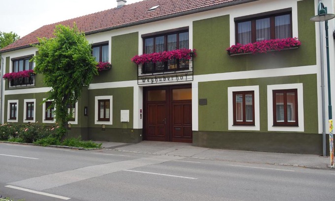 Biedermannsdorf Apartment | Weghuberhof Ferienwohnungen