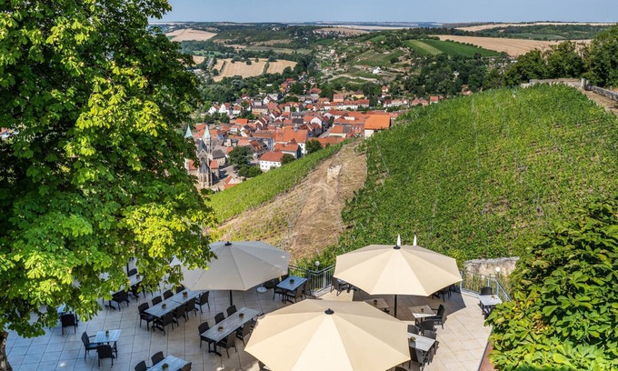 Freyburg Hotel | Weinberghotel Edelacker