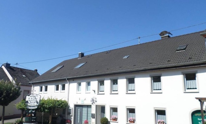 Oberemmel Apartment | Weingut-Ferienwohnung Jungblut - Holiday apartment