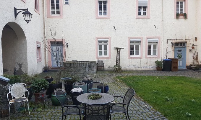 Brauneberg Apartment | Weingut-Klosterhof