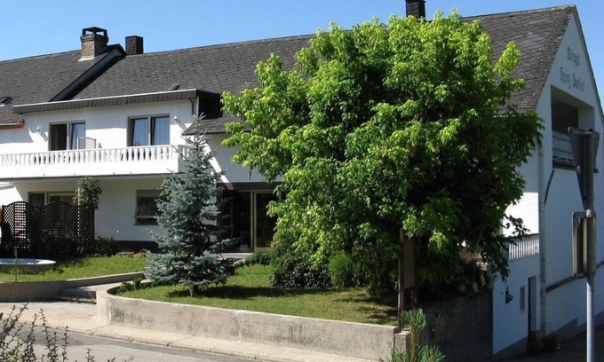 Nittel Bed & Breakfast | Weingut-Pension Heinz Dostert - Double room
