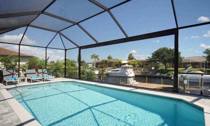 Fort Myers Villa | Weiss Comfortable holiday residence