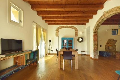 Monselice Apartment | Welc-ōM Casa a colori nel borgo