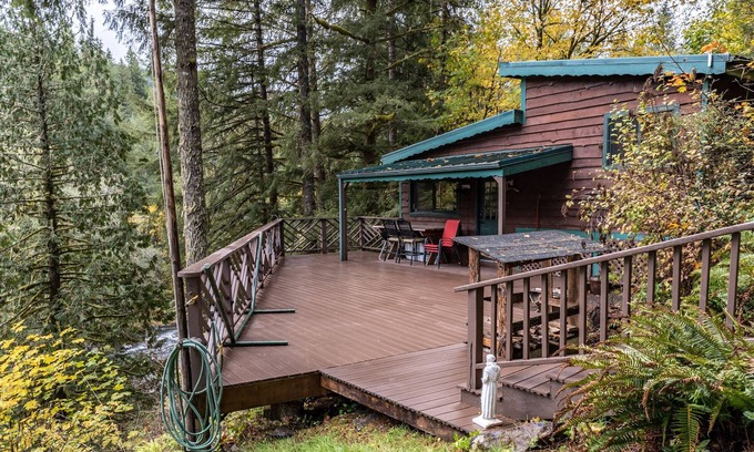 Kalama Cabin | Welch Cabin n ~we LOVE dogs~
