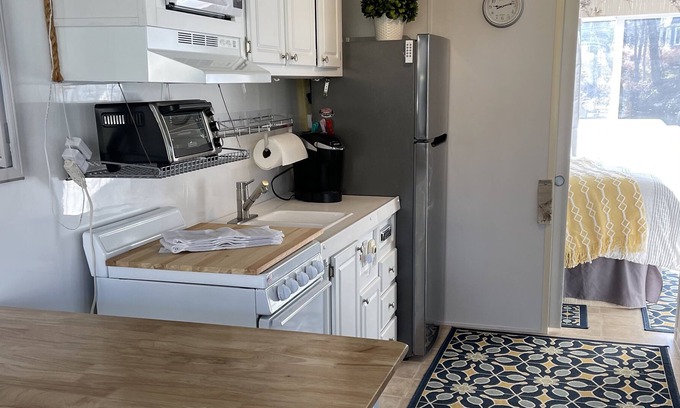 Eastport Boat Rental | Welcome Aboard the Back of the Moon