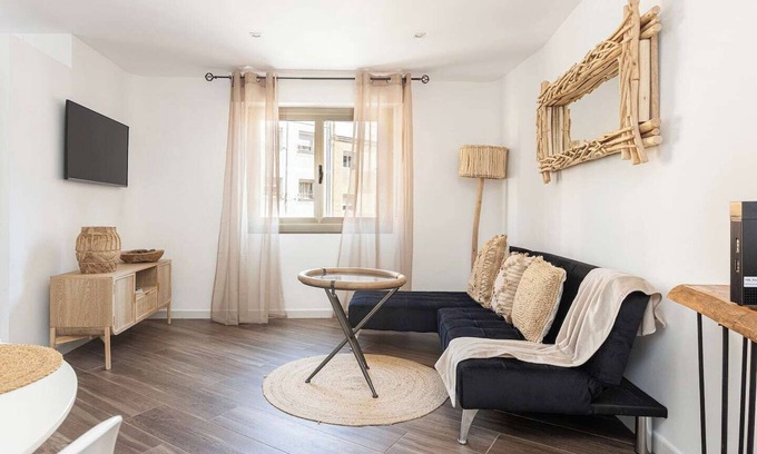 Esplugues de Llobregat Apartment | Welcome to my home! Recently renovated 3 bedroom apartment, in the neighborhood of Esplugues