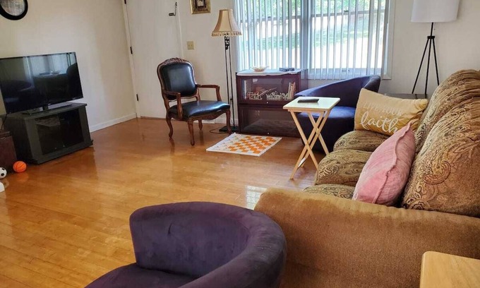 Oak Grove House | Welcome Home to Southern Hospitality