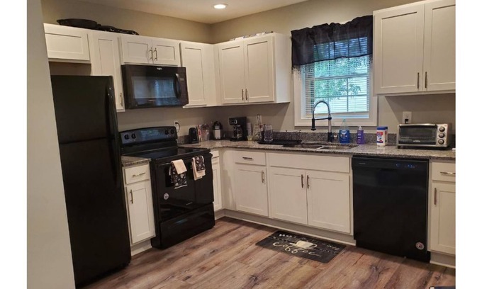 Emporia House | WELCOME HOME!