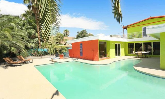 Paradise House | Welcome To Alicia Alibi