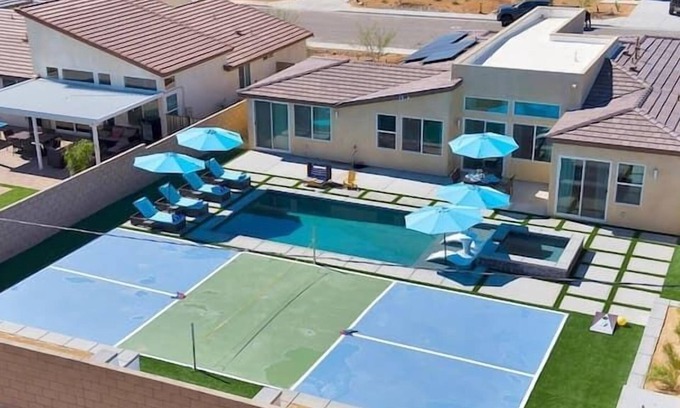 Desert Hot Springs House | Welcome to Bluetique
